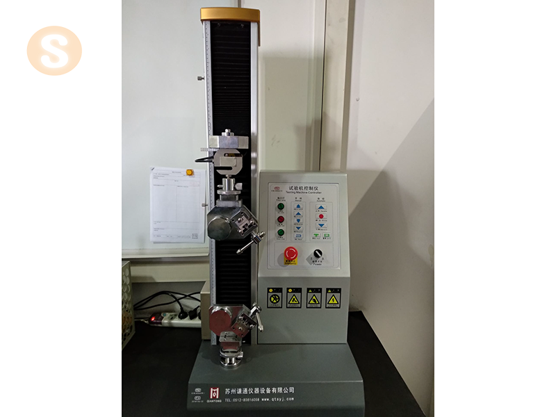 サーボ萬(wàn)能材料試験機(jī)