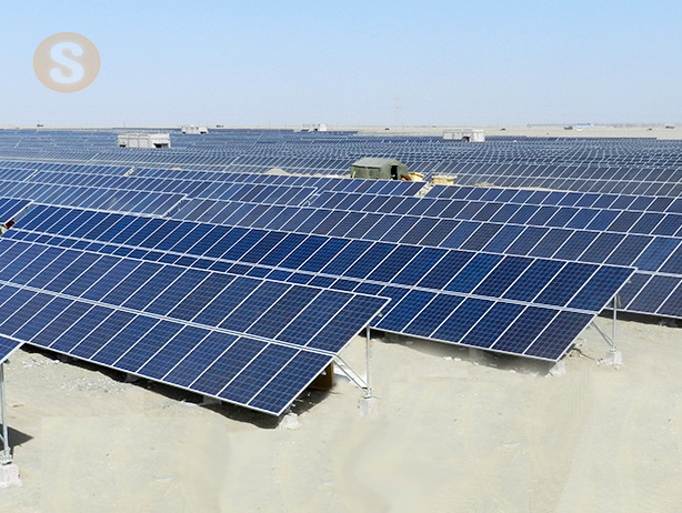 青海格爾木20MW地面分布式発電所