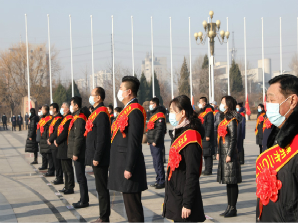 錦州陽(yáng)光能源獲錦州市功勛企業(yè)稱號(hào)