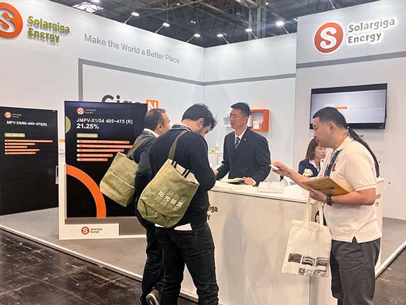 展會(huì)速遞 | 陽(yáng)光能源攜Giga系列全黑組件登陸伯明翰！探索驅(qū)動(dòng)英國(guó)能源轉(zhuǎn)型之路